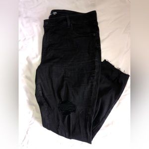 Old Navy Distressed Black Skinny Jeans 18
